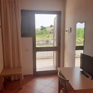 Bena E Traes Laerru